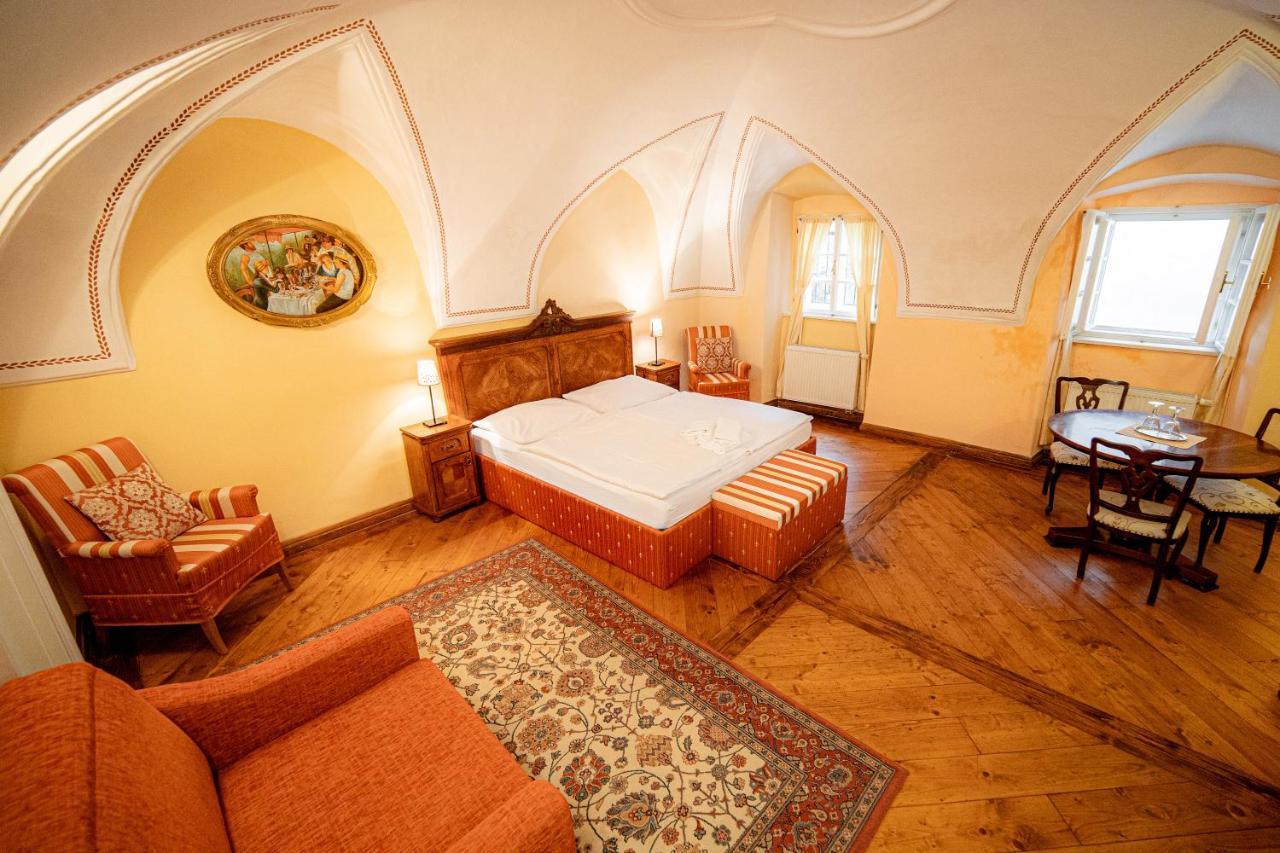 Penzion Cosmopolitan Ii. Banska Stiavnica Luaran gambar