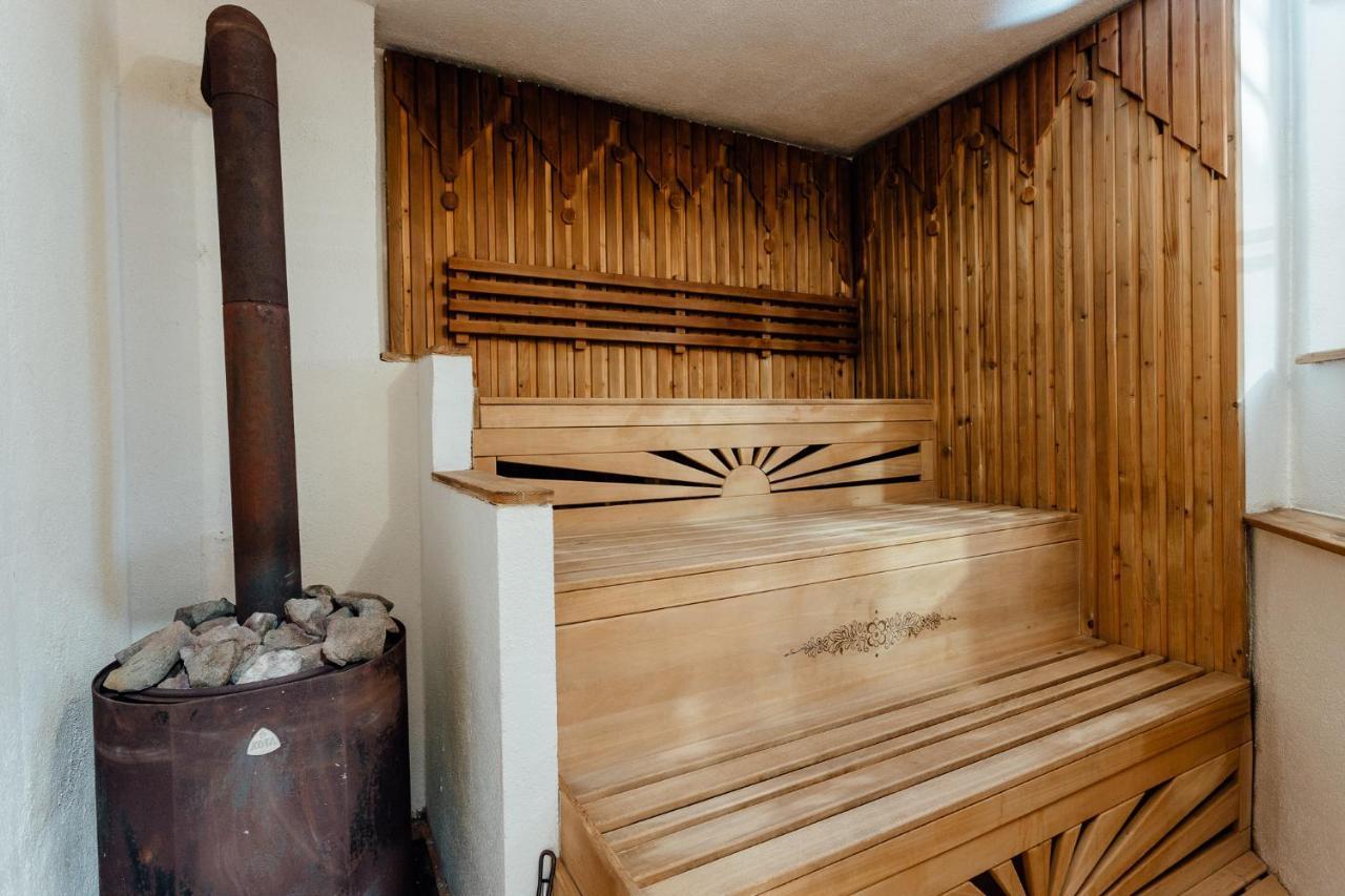 Penzion Cosmopolitan Ii. Banska Stiavnica Luaran gambar