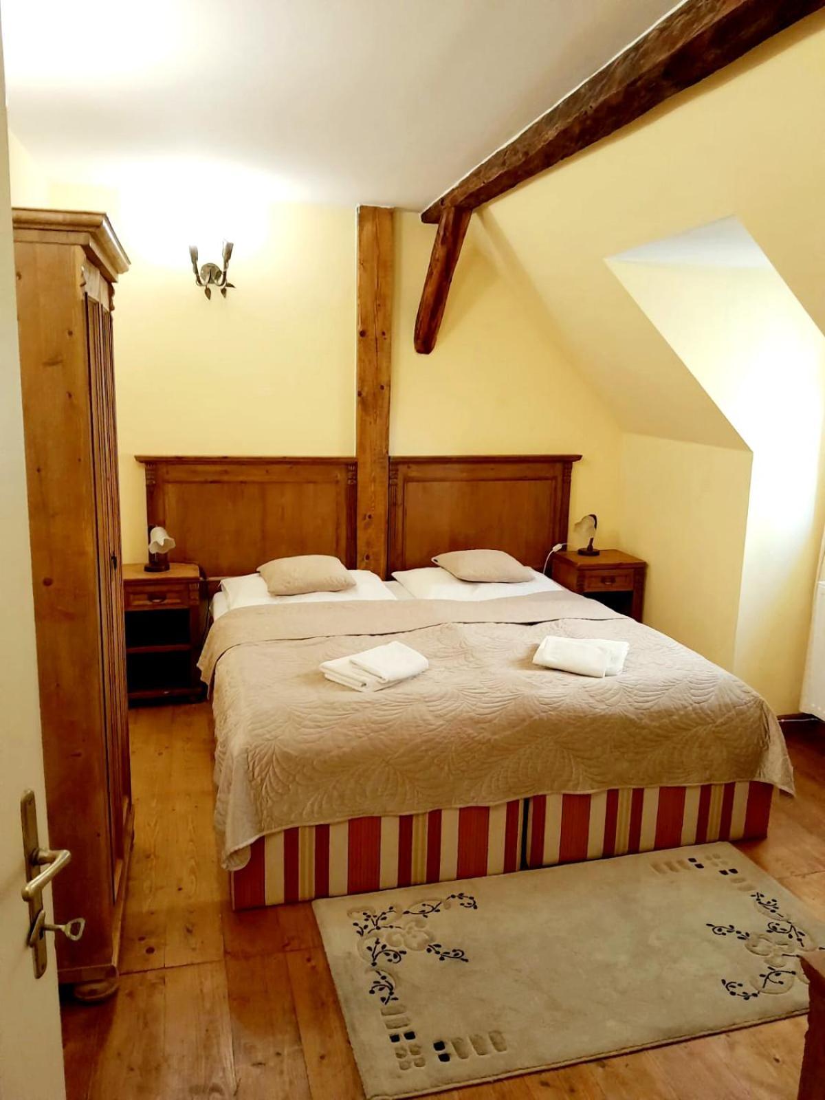 Penzion Cosmopolitan Ii. Banska Stiavnica Luaran gambar