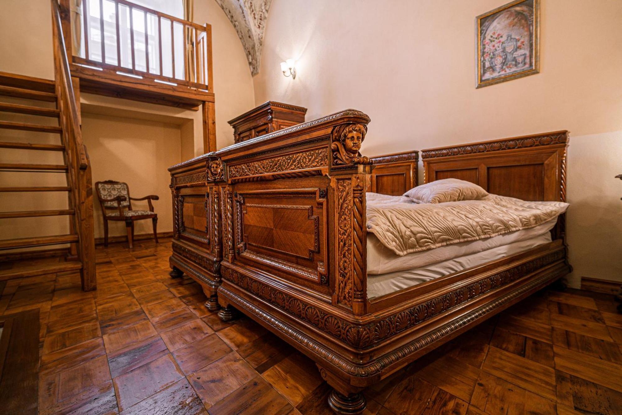 Penzion Cosmopolitan Ii. Banska Stiavnica Bilik gambar
