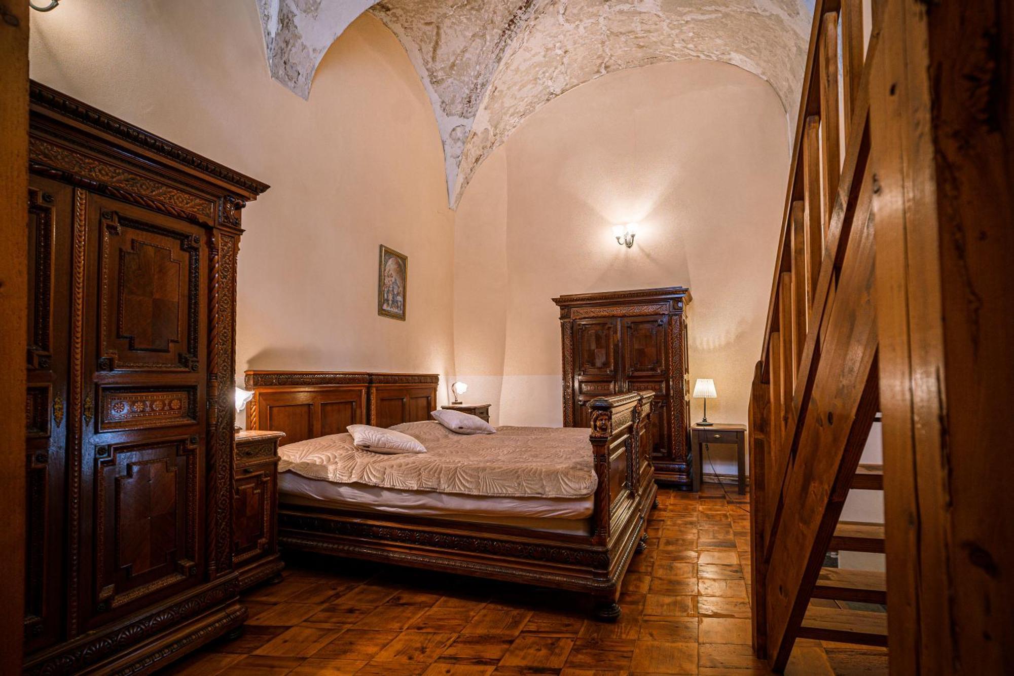 Penzion Cosmopolitan Ii. Banska Stiavnica Bilik gambar