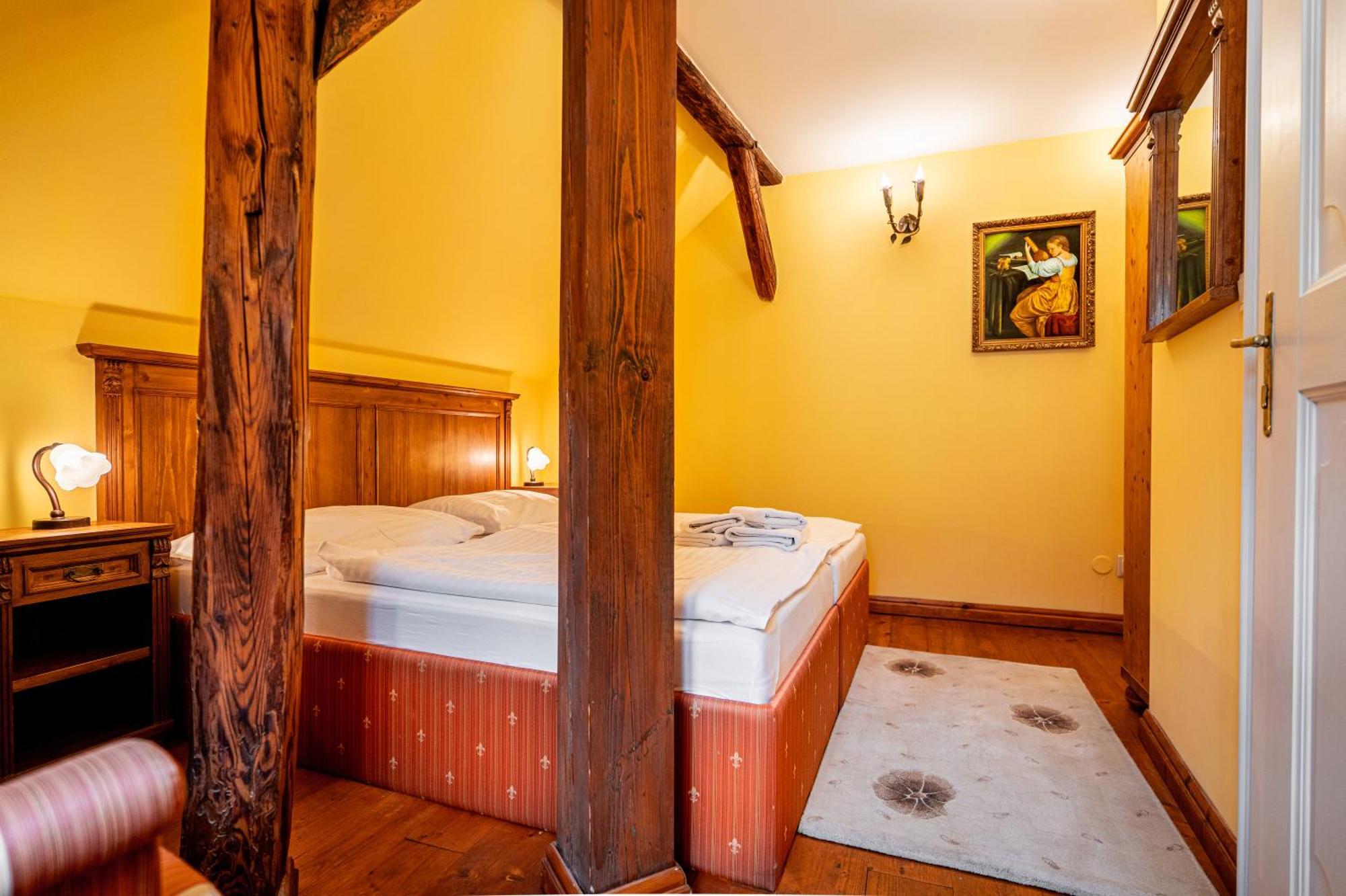 Penzion Cosmopolitan Ii. Banska Stiavnica Bilik gambar