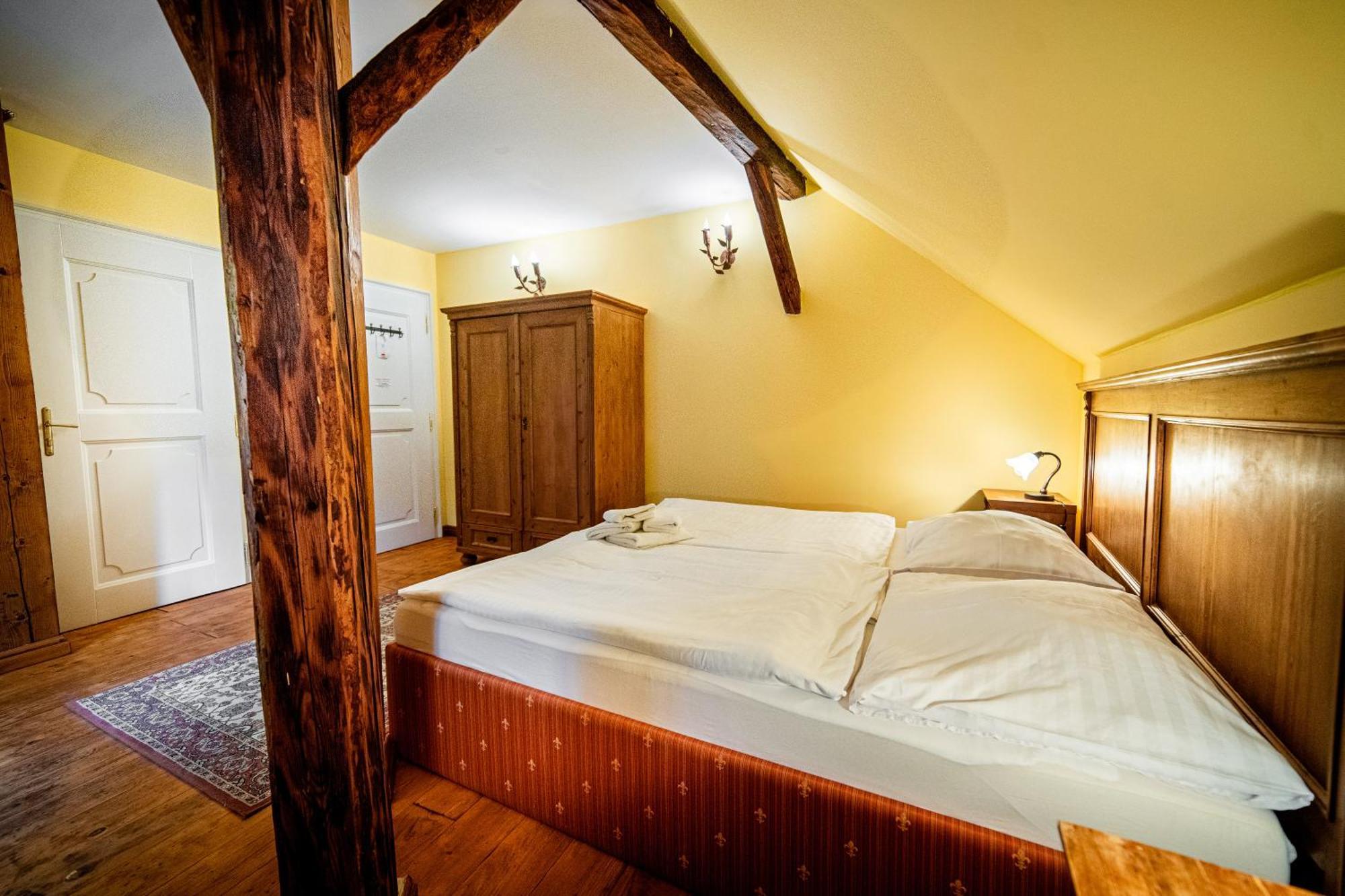 Penzion Cosmopolitan Ii. Banska Stiavnica Bilik gambar