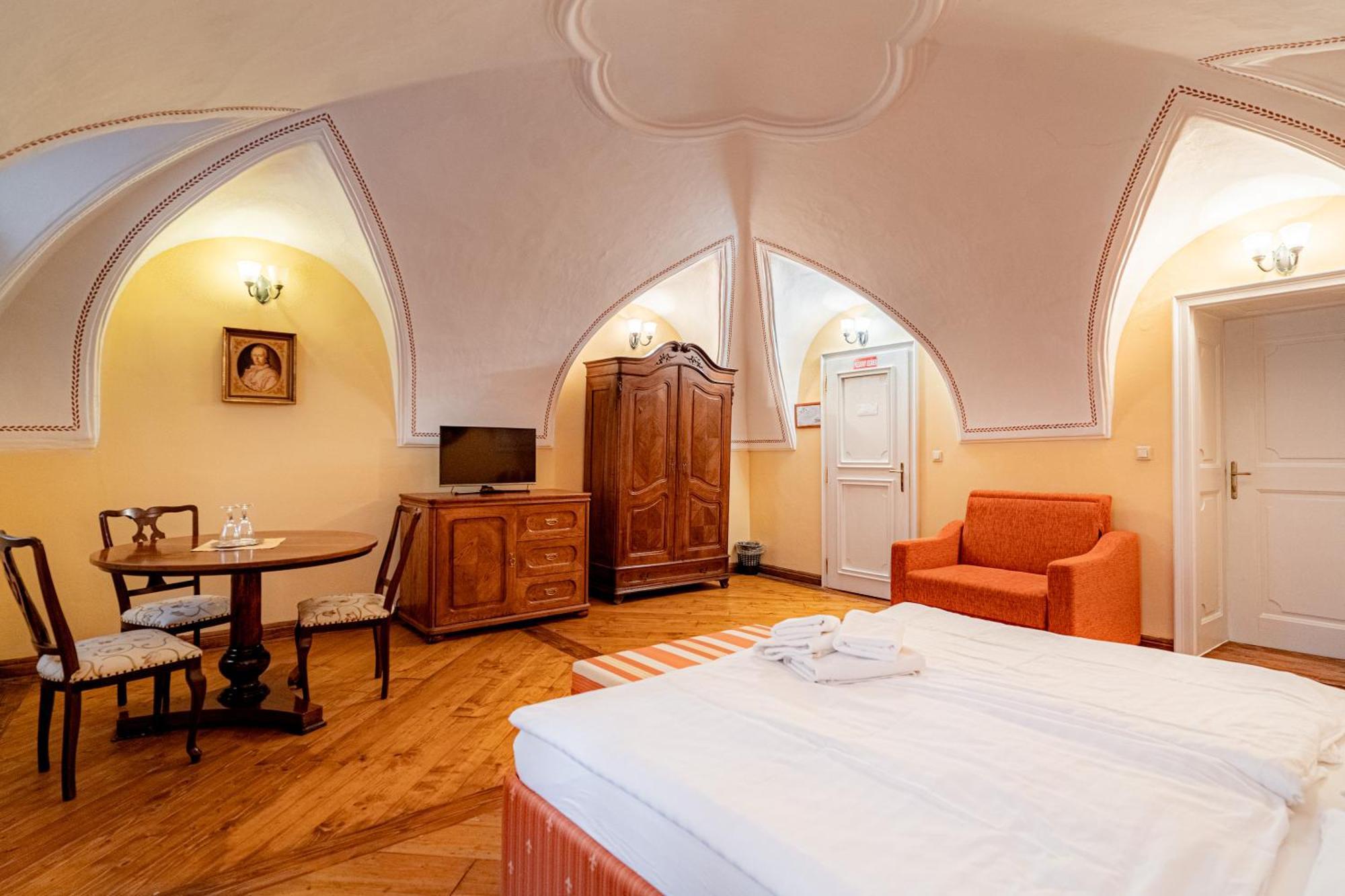 Penzion Cosmopolitan Ii. Banska Stiavnica Bilik gambar