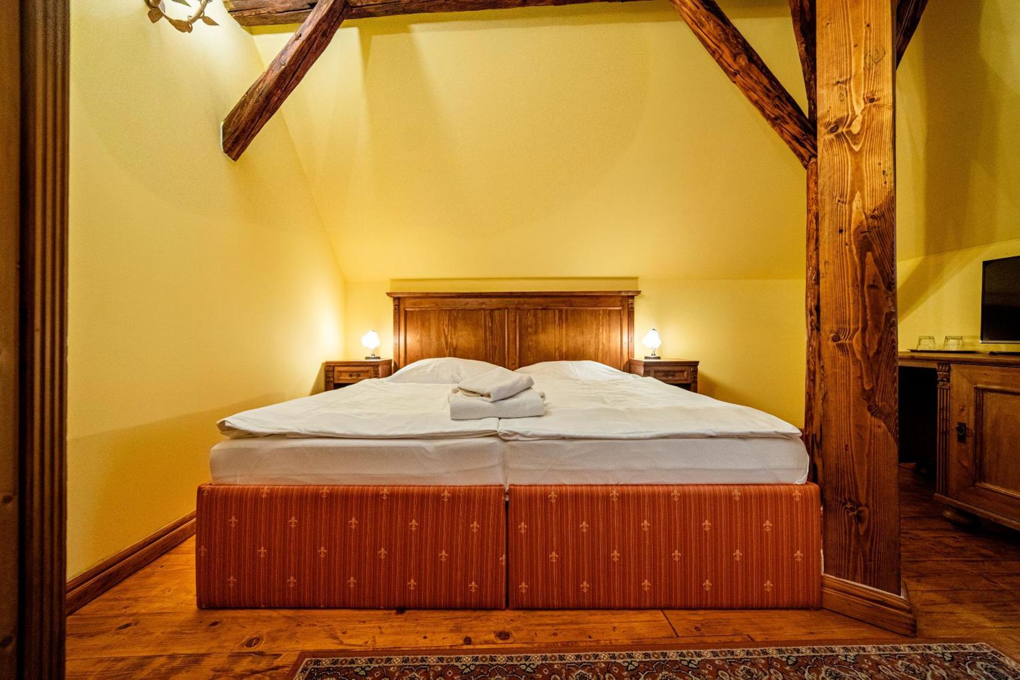 Penzion Cosmopolitan Ii. Banska Stiavnica Bilik gambar