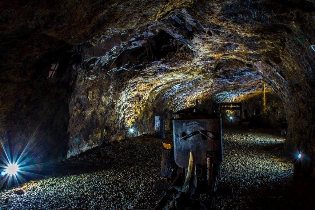 Penzion Cosmopolitan Ii. Banska Stiavnica Luaran gambar
